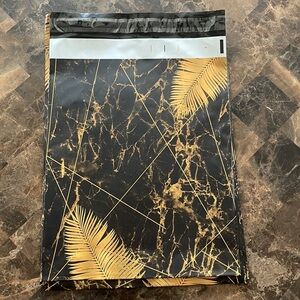 10 Poly Mailers Size 10x13🥰🥰